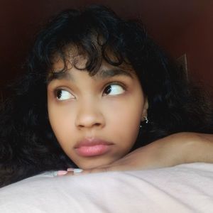 Meet your Posher, Qadira